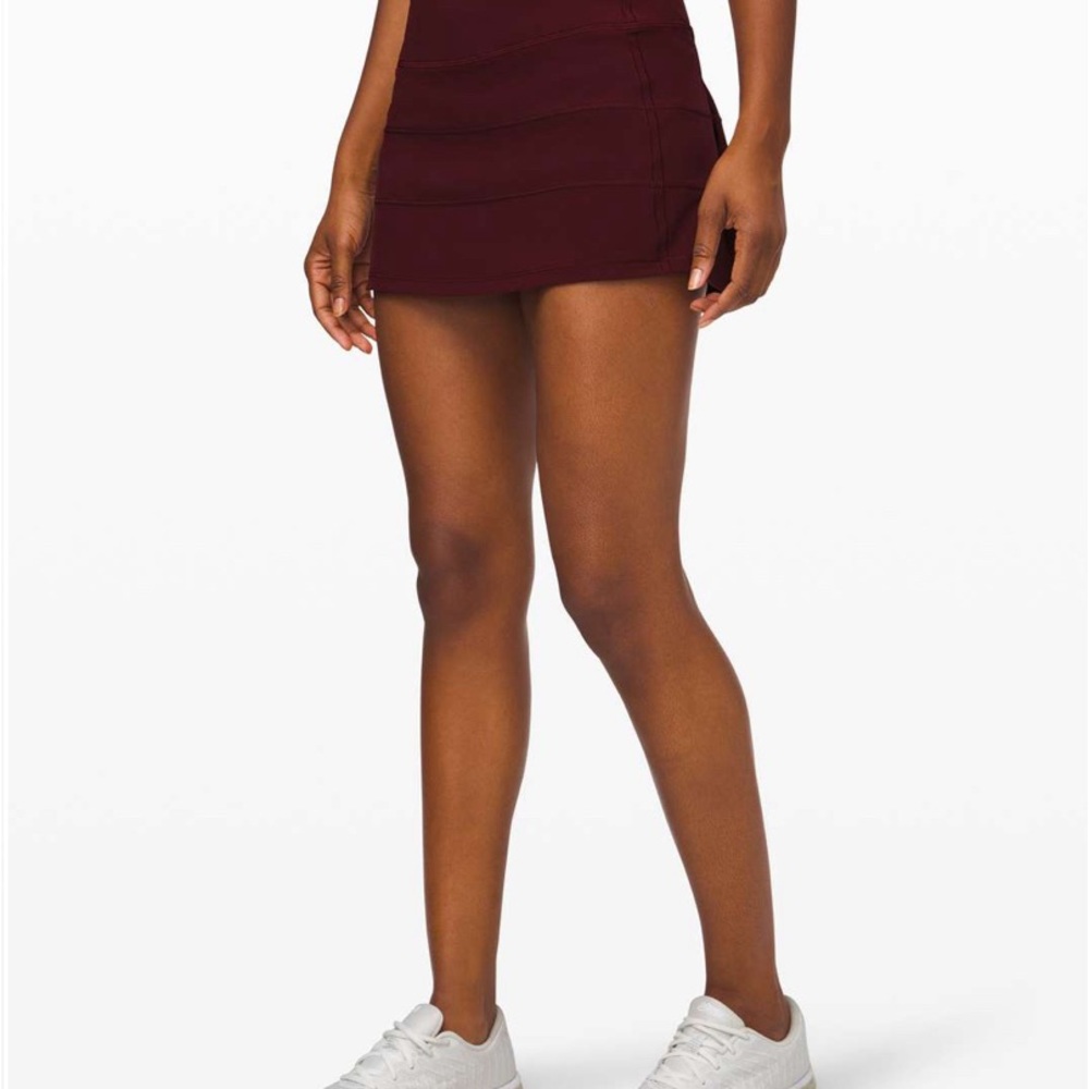 Maroon Lululemon Pace Rival Skirt (size 8)